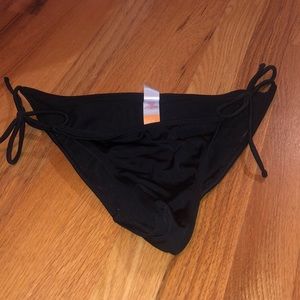 Black bathing suit bottoms